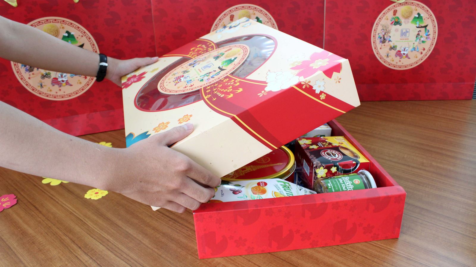 gift box packaging design