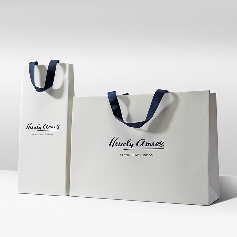 paper bag with handle