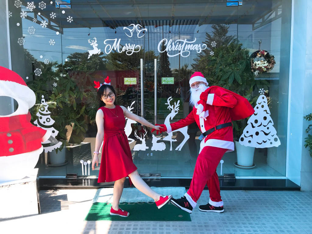 Merry christmas Khang Thanh