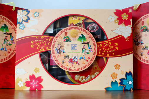 Elegant and unique Tet gift box packaging