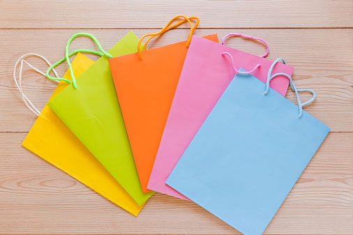 Túi giấy, túi vải có phải là giải pháp thân thiện môi trường?